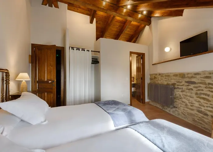 Casa de Campo Os Ormos - - *